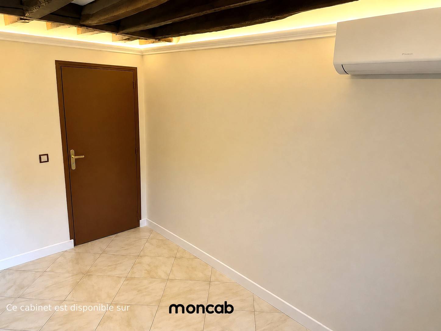 Cabinet Cabinet 10m² (vide) - Photo 2