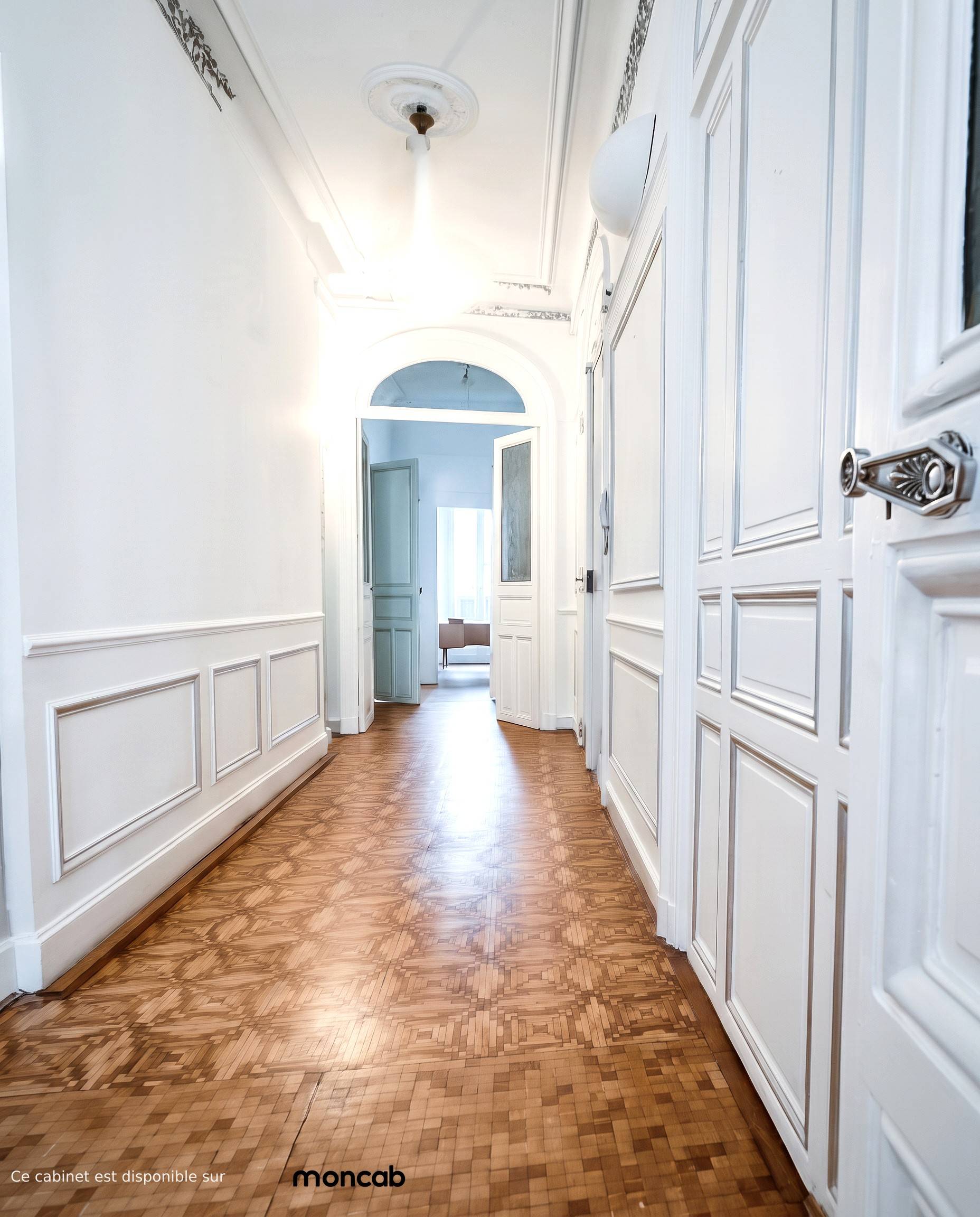 Cabinet Cabinet Boulevard Longchamp - Medical / paramédical - Photo 4