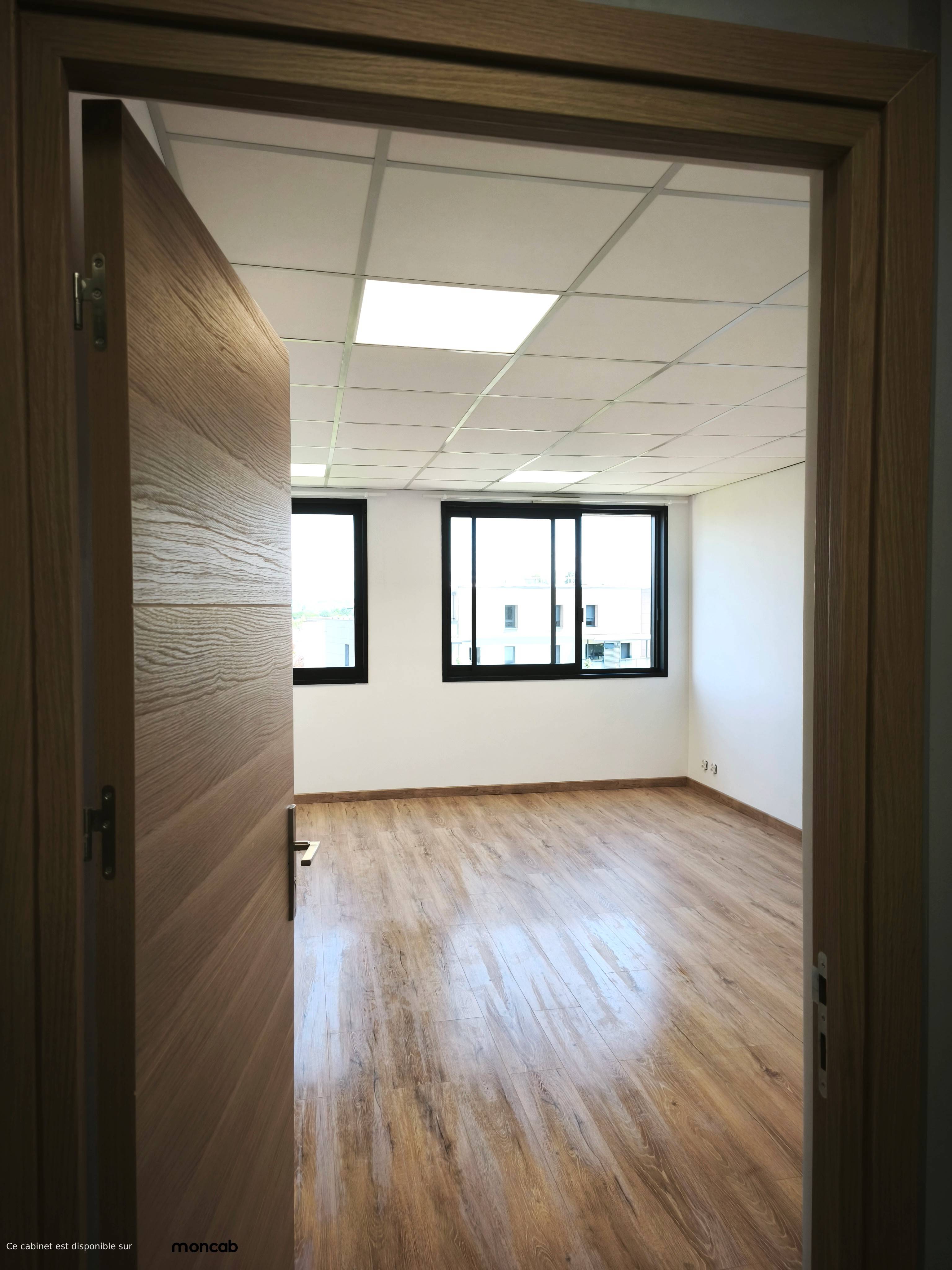 Cabinet Cabinet / Local professionnel - Photo 2