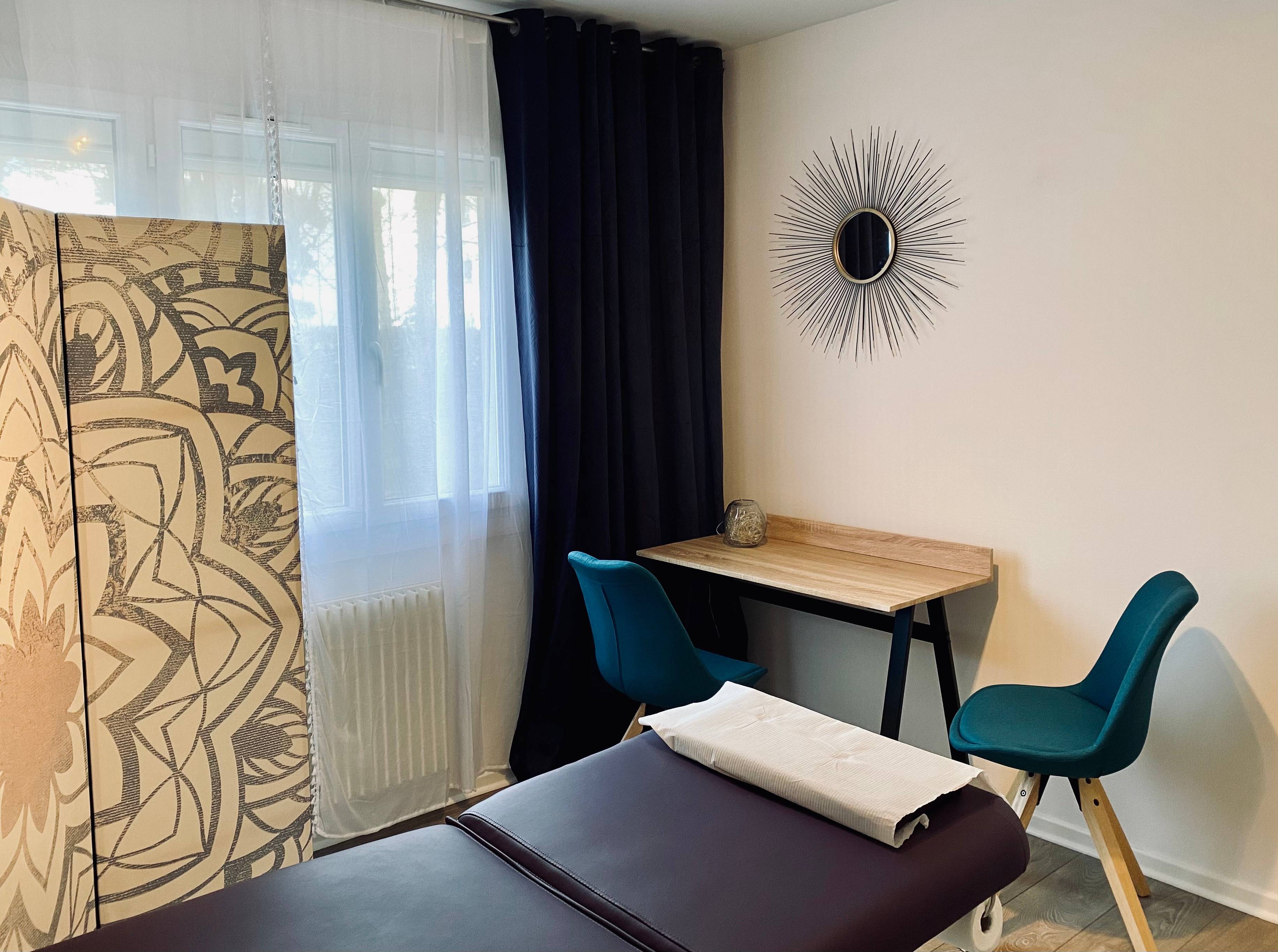 Cabinet Cabinet La Colonie à Vénissieux - Photo 3