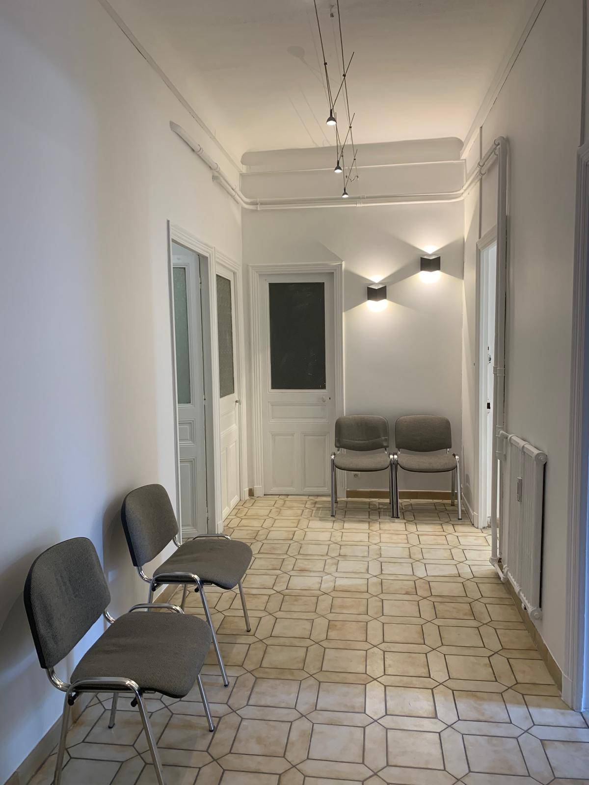 Cabinet Cabinet de Julian à Nice - Photo principale