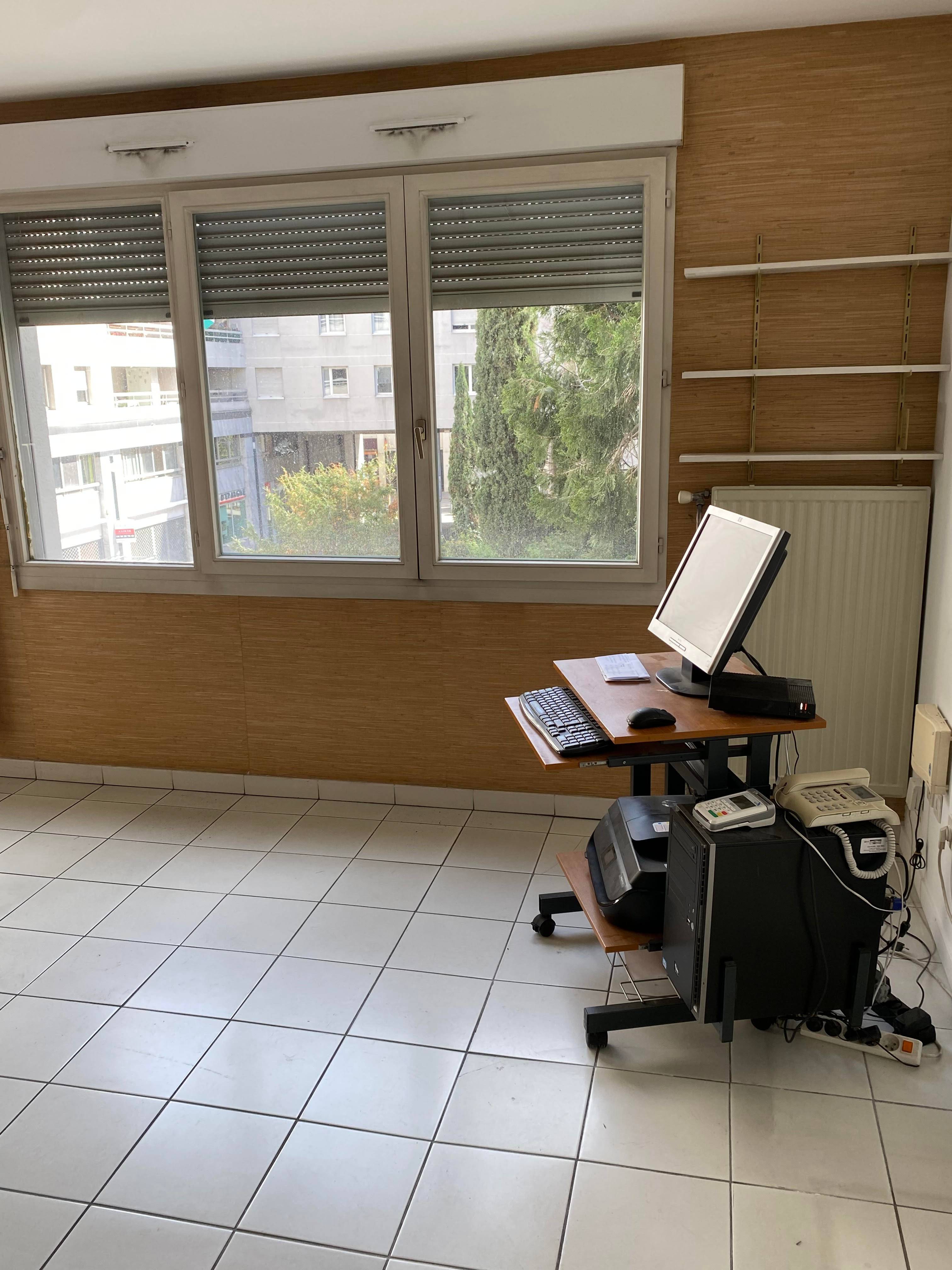 Cabinet Cabinet medical individuel à Villeurbanne - Photo 1