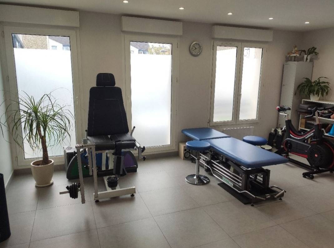 Cabinet Cabinet à Guyancourt - Photo 1