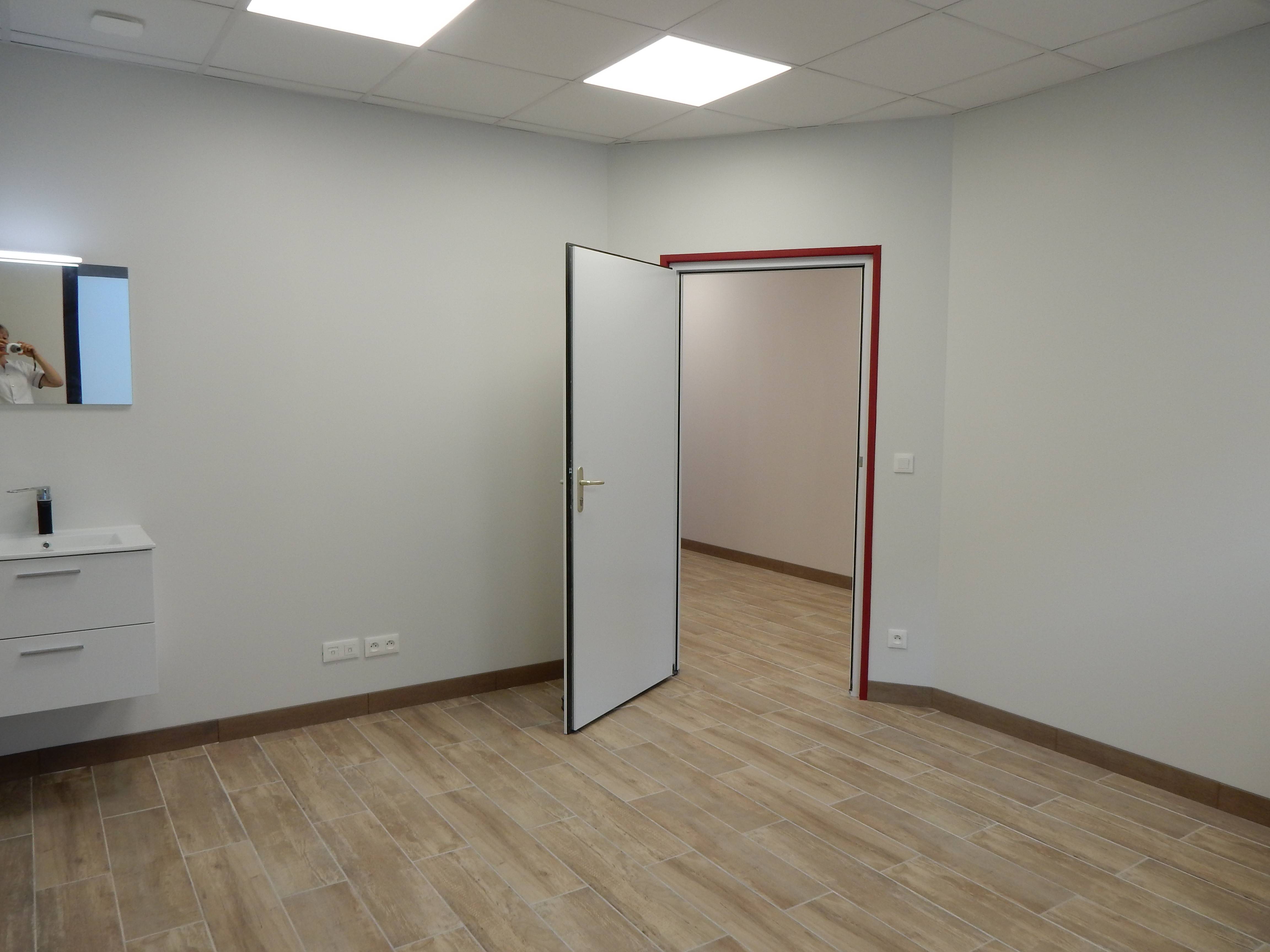 Cabinet Cabinet de santé à Chantilly - Photo 1