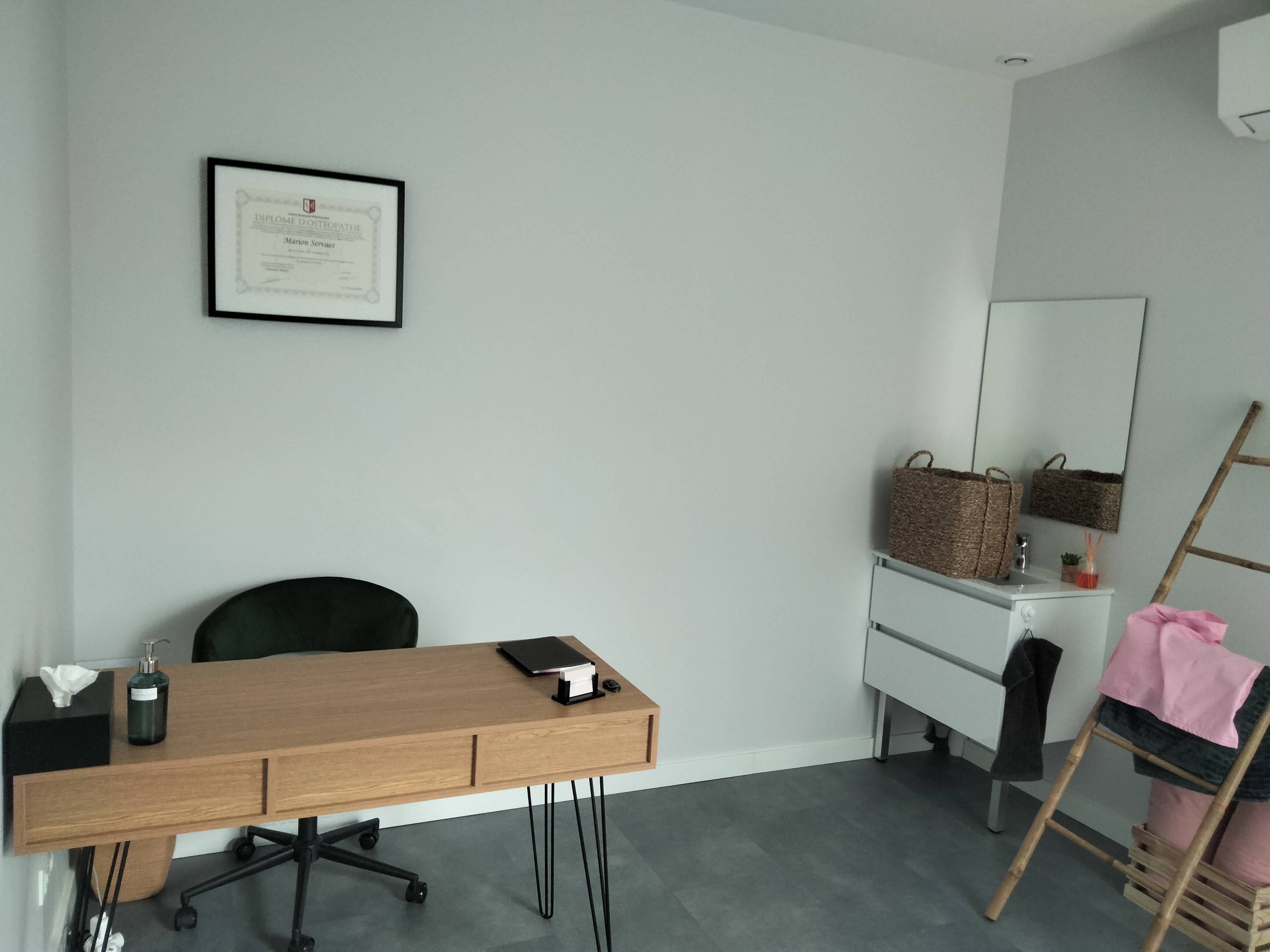 Cabinet Cabinet de Mihai - Photo 2