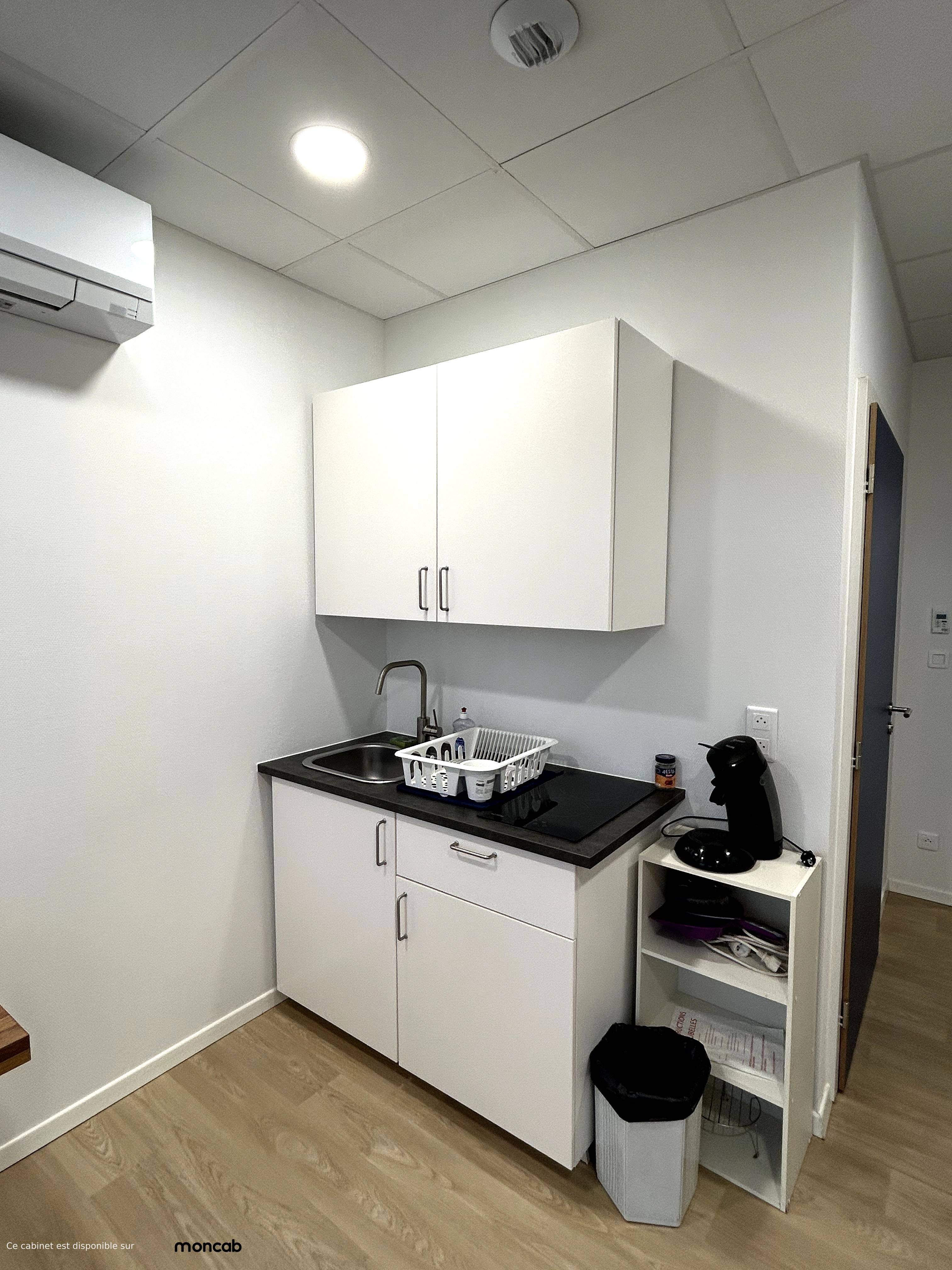 Cabinet Cabinet medical - Photo 4